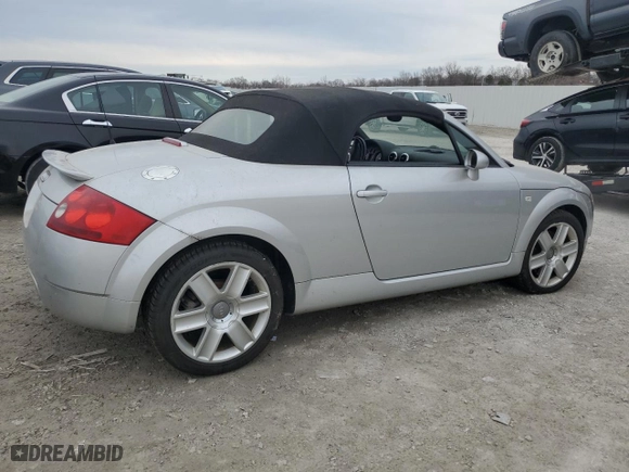2005 Audi TT with VIN TRUTC28N551003385, listed as a Copart auction lot 47131125 with 102,278 mi miles and Salvage Title. Bid and sale history available at carsss.com. Image 3.