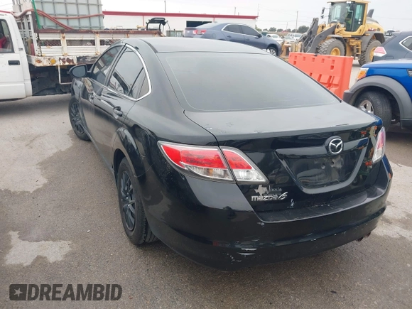 2013 Mazda 6 i Sport with VIN 1YVHZ8BH0D5M06471, listed as a IAAI auction lot 40752951 with 137,876 mi miles. Bid and sale history available at carsss.com. Image 3.