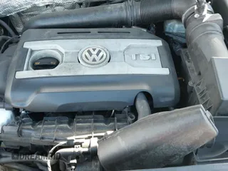 2012 Volkswagen Tiguan SE с VIN WVGBV7AX3CW005513, выставлен на аукционе IAAI как лот 41634410 с пробегом 149 876 миль миль и . История ставок и продаж доступна на DreamBid. Изображение 18.