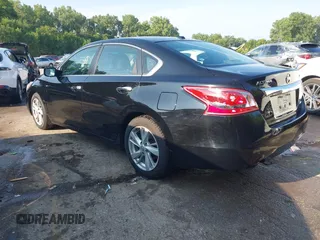 2013 Nissan Altima SV with VIN 1N4AL3AP5DC147854, listed as a IAAI auction lot 42464370 with 122,522 mi miles and . Bid and sale history available at DreamBid. Image 3.