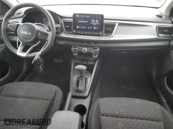 2023 Kia Rio S z VIN 3KPA24AD5PE516136, wystawiony jako Copart lot #52609525 z przebiegiem 52 379 mil mil oraz Szkoda całkowita • Salvage title. Historia ofert i sprzedaży dostępna na DreamBid. Obrazek 8.