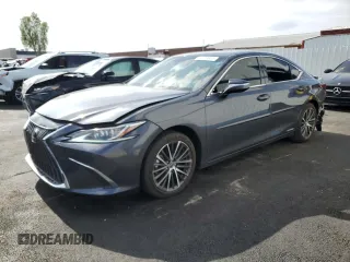 2022 Lexus ES 300h с VIN 58ADA1C17NU017617, выставлен на аукционе Copart как лот 61970855 с пробегом 16 988 миль миль и Списание • Salvage title. История ставок и продаж доступна на DreamBid. Изображение 1.