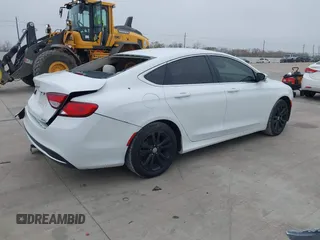 2016 Chrysler 200 Limited with VIN 1C3CCCAB8GN181503, listed as a IAAI auction lot 41155834 with 78,547 mi miles. Bid and sale history available at carsss.com. Image 4.