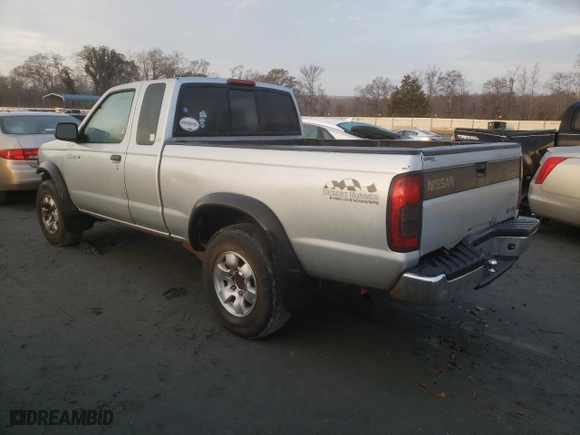 2000 Nissan Frontier 2WD XE with VIN 1N6ED26T8YC349616, listed as a Copart auction lot 85468524 with 207,578 mi miles and Salvage Title. Bid and sale history available at carsss.com. Image 2.