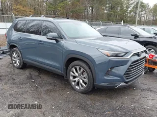 2024 Toyota Highlander XLE z VIN 5TDAAAA50RS001385, wystawiony jako IAAI lot #41057682 z przebiegiem 29 107 mil mil oraz . Historia ofert i sprzedaży dostępna na DreamBid. Obrazek 1.