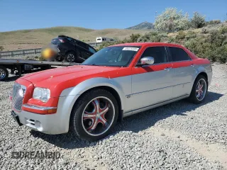 2005 Chrysler 300 C z VIN 2C3AA63H05H506375, wystawiony jako Copart lot #59223205 z przebiegiem 82 682 mil mil oraz Czysty tytuł • Clean title. Historia ofert i sprzedaży dostępna na DreamBid. Obrazek 1.