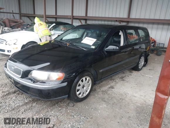 2002 Volvo V70 with VIN YV1SW61R821261424, listed as a IAAI auction lot 42014484 with 1 mi miles. Bid and sale history available at carsss.com. Image 18.