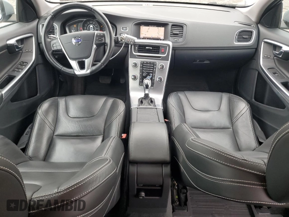 2018 Volvo V60 Dynamic with VIN YV140MEL7J2383656, listed as a Copart auction lot 81124364 with 28,743 mi miles and Salvage Title. Bid and sale history available at carsss.com. Image 8.