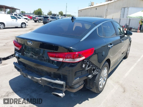 2017 Kia Optima LX z VIN 5XXGT4L39HG126838, wystawiony jako IAAI lot #42487934 z przebiegiem 108 905 mil mil oraz . Historia ofert i sprzedaży dostępna na DreamBid. Obrazek 4.
