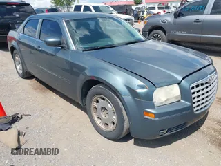 2006 Chrysler 300 Touring with VIN 2C3LA53G36H177604, listed as a IAAI auction lot 42742272 with 196,633 mi miles and . Bid and sale history available at DreamBid. Image 1.
