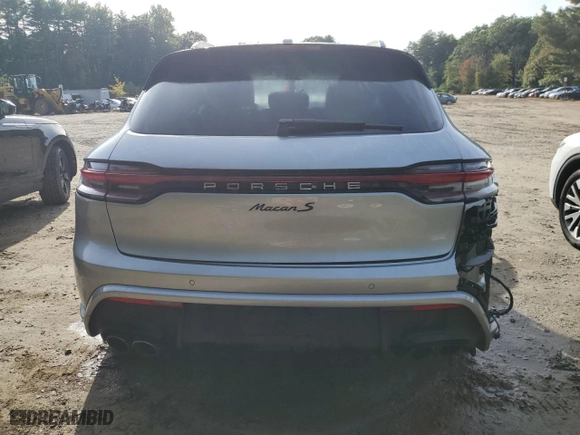 2022 Porsche Macan S with VIN WP1AG2A51NLB24210, listed as a Copart auction lot 73284664 with 0 mi miles and Clean Title. Bid and sale history available at carsss.com. Image 6.