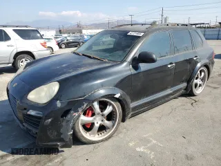 2004 Porsche Cayenne S with VIN WP1AB29P64LA76240, listed as a Copart auction lot 42731905 with 136,605 mi miles and Salvage Title. Bid and sale history available at carsss.com. Image 1.