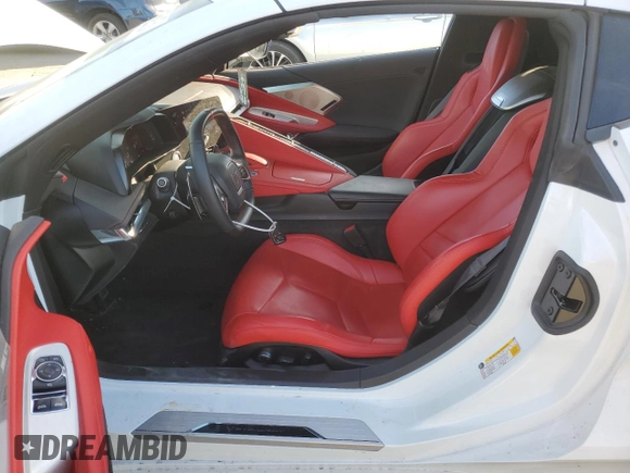 2024 Chevrolet Corvette 2LT z VIN 1G1YB2D45R5109763, wystawiony jako Copart lot #88015915 z przebiegiem 10 269 mil mil oraz Szkoda całkowita • Salvage title. Historia ofert i sprzedaży dostępna na DreamBid. Obrazek 7.