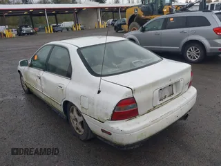 1994 Honda Accord EX with VIN JHMCD5655RC055152, listed as a IAAI auction lot 41432219 with 341,369 mi miles and . Bid and sale history available at carsss.com. Image 3.