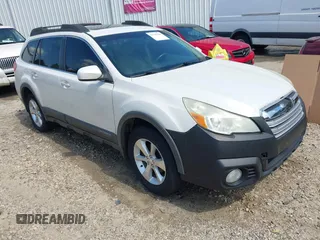 2014 Subaru Outback Limited z VIN 4S4BRCLC3E3231949, wystawiony jako IAAI lot #42715949 z przebiegiem 248 195 mil mil oraz . Historia ofert i sprzedaży dostępna na DreamBid. Obrazek 1.