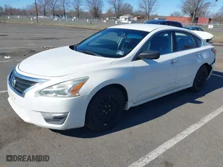 2014 Nissan Altima 2.5 with VIN 1N4AL3AP3EC294417, listed as a IAAI auction lot 41821490 with 102,500 mi miles. Bid and sale history available at carsss.com. Image 17.
