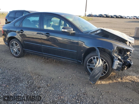 2010 Volvo S40 R-Design with VIN YV1672MH4A2507873, listed as a Copart auction lot 71633534 with 145,152 mi miles and Salvage Title. Bid and sale history available at carsss.com. Image 4.