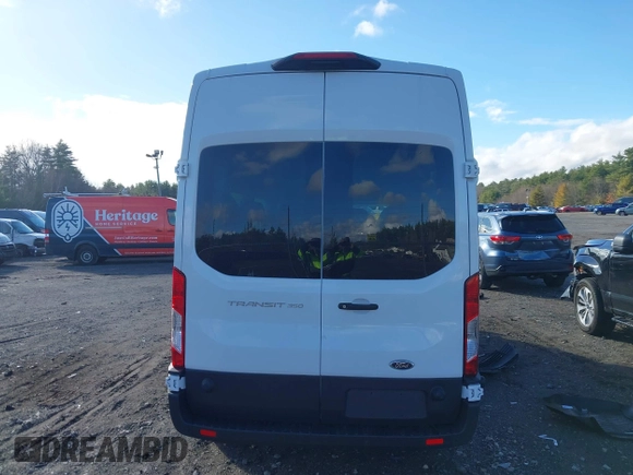 2024 Ford Transit Passenger XL with VIN 1FBAX2X83RKB05418, listed as a IAAI auction lot 40930608 with 2,344 mi miles and . Bid and sale history available at DreamBid. Image 16.