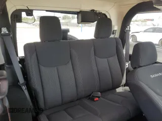 2018 Jeep Wrangler Altitude z VIN 1C4GJWBG4JL925504, wystawiony jako Copart lot #47758655 z przebiegiem 45 804 mil mil oraz Nie do naprawy • Non repairable. Historia ofert i sprzedaży dostępna na DreamBid. Obrazek 11.