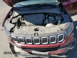 2022 Jeep Compass Latitude Lux z VIN 3C4NJDFB8NT157868, wystawiony jako Copart lot #69143104 z przebiegiem 46 406 mil mil oraz Szkoda całkowita • Salvage title. Historia ofert i sprzedaży dostępna na DreamBid. Obrazek 11.