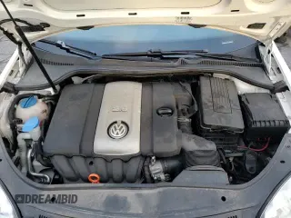 2009 Volkswagen Jetta with VIN 3VWTZ71K69M252449, listed as a Copart auction lot 86860934 with 106,593 mi miles and Salvage title. Bid and sale history available at DreamBid. Image 14.