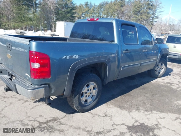 2011 Chevrolet Silverado 1500 LS with VIN 3GCPKREA0BG178357, listed as a IAAI auction lot 41640661 with 242,195 mi miles. Bid and sale history available at carsss.com. Image 4.