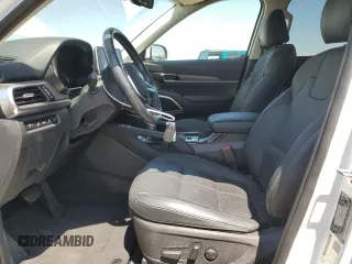 2020 Kia Telluride EX with VIN 5XYP3DHC6LG085291, listed as a Copart auction lot 60754565 with 7,695 mi miles and Salvage title. Bid and sale history available at DreamBid. Image 7.
