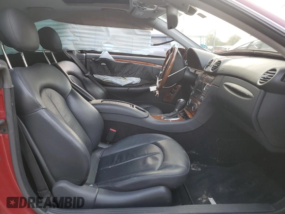 2008 Mercedes-Benz CLK 350 z VIN WDBTJ56H08F235798, wystawiony jako Copart lot #42876445 z przebiegiem 104 487 mil mil oraz Nie do naprawy • Non repairable. Historia ofert i sprzedaży dostępna na DreamBid. Obrazek 7.