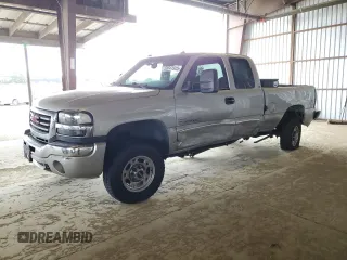 2005 GMC Sierra 2500HD SLT z VIN 1GTHK29245E285910, wystawiony jako Copart lot #58541325 z przebiegiem 138 990 mil mil oraz Szkoda całkowita • Salvage title. Historia ofert i sprzedaży dostępna na DreamBid. Obrazek 1.