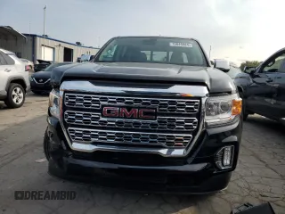 2022 GMC Canyon 4WD Denali with VIN 1GTG6EENXN1314996, listed as a Copart auction lot 70846884 with 12,739 mi miles and Salvage Title. Bid and sale history available at carsss.com. Image 5.