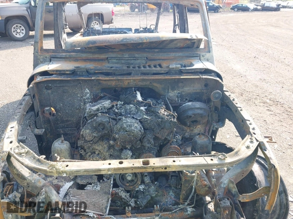 2015 Jeep Wrangler Unlimited Sport with VIN 1C4BJWDG8FL736241, listed as a IAAI auction lot 42395839 with Not provided miles and . Bid and sale history available at DreamBid. Image 10.