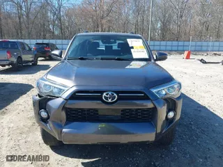 2020 Toyota 4Runner SR5 with VIN JTEBU5JR7L5774904, listed as a IAAI auction lot 41639477 with 36,671 mi miles. Bid and sale history available at carsss.com. Image 12.