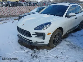 2019 Porsche Macan with VIN WP1AA2A54KLB07978, listed as a IAAI auction lot 41537462 with NaN miles. Bid and sale history available at carsss.com. Image 17.