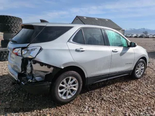 2019 Chevrolet Equinox LT with VIN 2GNAXTEV0K6227115, listed as a Copart auction lot 52049205 with 92,381 mi miles and Salvage Title. Bid and sale history available at carsss.com. Image 3.