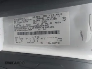 2020 Ford Transit Cargo z VIN 1FTBR1C82LKA61834, wystawiony jako IAAI lot #37802870 z przebiegiem Nie podano mil oraz . Historia ofert i sprzedaży dostępna na DreamBid. Obrazek 9.
