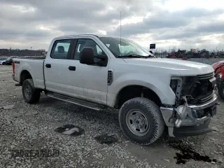 2018 Ford Super Duty F-250 SRW XL with VIN 1FT7W2B68JEB04718, listed as a Copart auction lot 89034645 with 276,292 mi miles and Salvage Title. Bid and sale history available at carsss.com. Image 4.