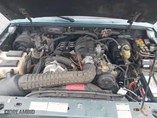 1995 Ford Ranger XLT with VIN 1FTCR10X9STA67218, listed as a IAAI auction lot 41952953 with 230,733 mi miles. Bid and sale history available at carsss.com. Image 10.