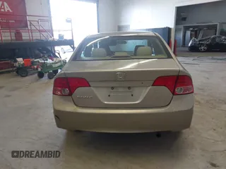 2006 Honda Civic LX z VIN 1HGFA16556L005459, wystawiony jako IAAI lot #41940768 z przebiegiem 178 595 mil mil oraz . Historia ofert i sprzedaży dostępna na DreamBid. Obrazek 16.