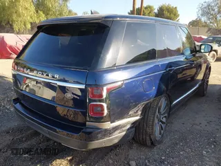 2020 Land Rover Range Rover P525 HSE with VIN SALGS2SE3LA572037, listed as a IAAI auction lot 41722629 with 35,710 mi miles and . Bid and sale history available at DreamBid. Image 4.