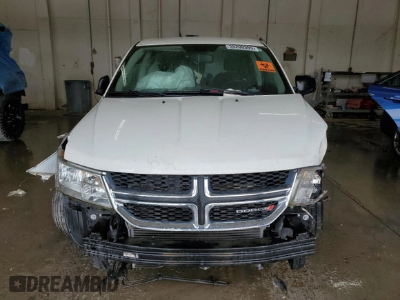 2015 Dodge Journey SE z VIN 3C4PDCAB0FT720639, wystawiony jako Copart lot #55200395 z przebiegiem 105 640 mil mil oraz Szkoda całkowita • Salvage title. Historia ofert i sprzedaży dostępna na DreamBid. Obrazek 5.
