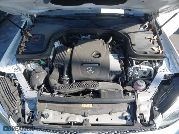 2019 Mercedes-Benz GLC with VIN WDC0G5EB0KF585613, listed as a IAAI auction lot 41892618 with 42,777 mi miles. Bid and sale history available at carsss.com. Image 10.