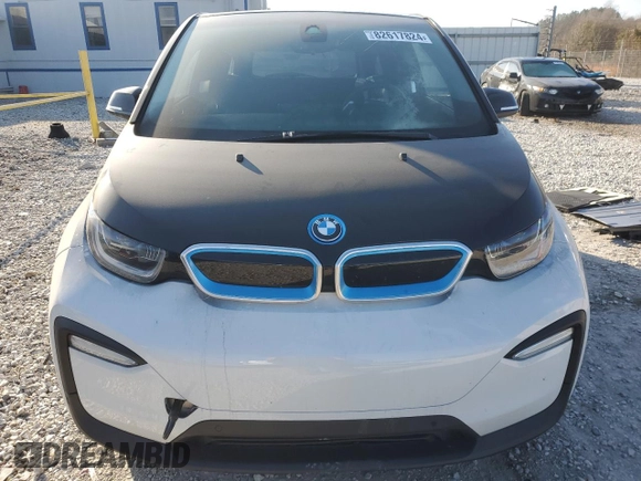 2021 BMW i3 with VIN WBY8P2C03M7H98241, listed as a Copart auction lot 82617824 with 0 mi miles and Salvage Title. Bid and sale history available at carsss.com. Image 5.