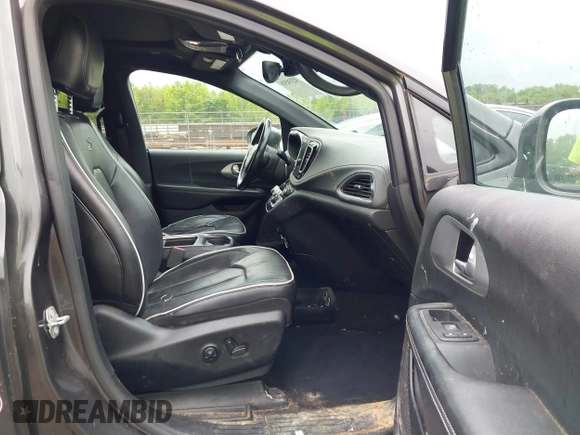 2018 Chrysler Pacifica Limited с VIN 2C4RC1GG4JR295389, выставлен на аукционе IAAI как лот 42330516 с пробегом 127 195 миль миль и . История ставок и продаж доступна на DreamBid. Изображение 5.