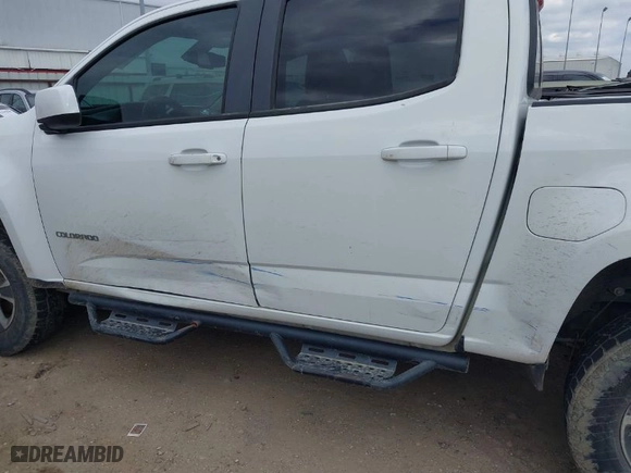 2016 Chevrolet Colorado 2WD Z71 with VIN 1GCGSDE30G1214235, listed as a IAAI auction lot 41532247 with 121,732 mi miles. Bid and sale history available at carsss.com. Image 16.