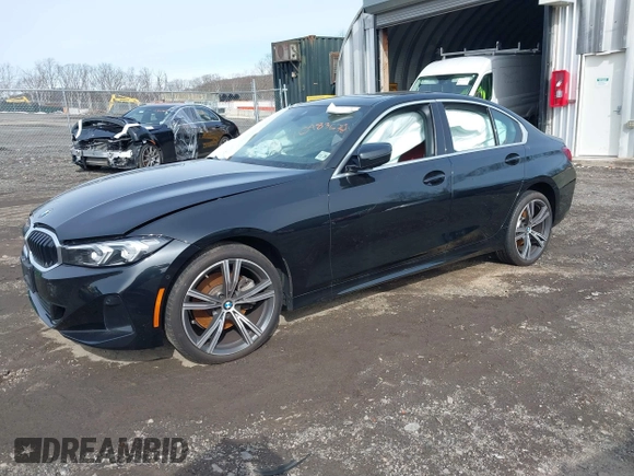 2024 BMW 3 Series 330i xDrive with VIN 3MW89FF04R8E03630, listed as a IAAI auction lot 40983630 with 15,462 mi miles. Bid and sale history available at carsss.com. Image 2.