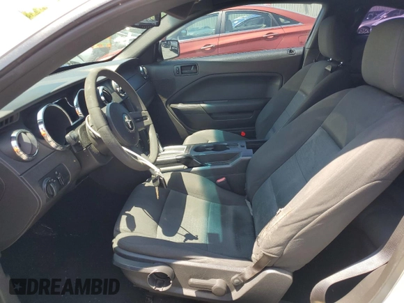 2007 Ford Mustang Deluxe with VIN 1ZVFT80N075279410, listed as a Copart auction lot 56470585 with 171,150 mi miles and Salvage title. Bid and sale history available at DreamBid. Image 7.