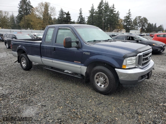 2003 Ford Super Duty F-250 XL with VIN 1FTNX20P03EB62003, listed as a Copart auction lot 79036004 with 181,726 mi miles and Salvage Title. Bid and sale history available at carsss.com. Image 4.