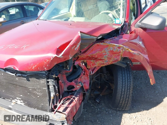 2008 Ford Escape XLT с VIN 1FMCU93128KC67811, выставлен на аукционе IAAI как лот 41994420 с пробегом 128 289 миль миль и . История ставок и продаж доступна на DreamBid. Изображение 12.