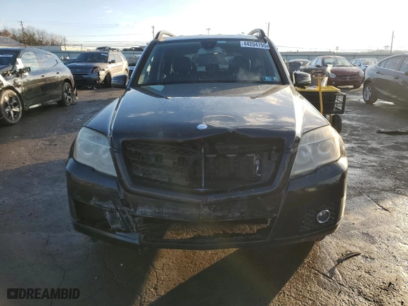 2010 Mercedes-Benz GLK-Class GLK 350 with VIN WDCGG5GB5AF490555, listed as a Copart auction lot 44204795 with 128,180 mi miles and Salvage Title. Bid and sale history available at carsss.com. Image 5.