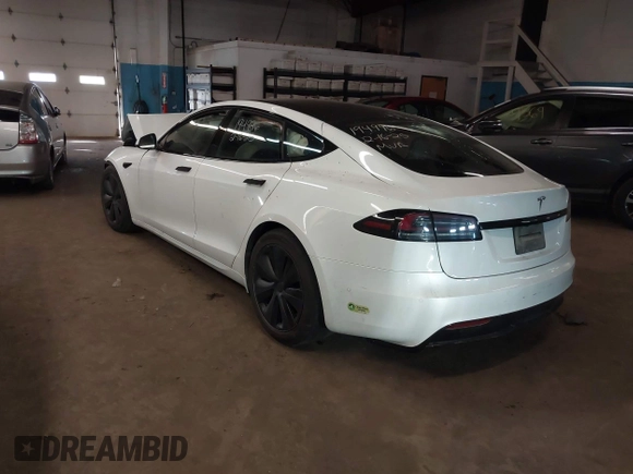 2022 Tesla Model S z VIN 5YJSA1E59NF493914, wystawiony jako IAAI lot #41626020 z przebiegiem Nie podano mil oraz . Historia ofert i sprzedaży dostępna na DreamBid. Obrazek 3.